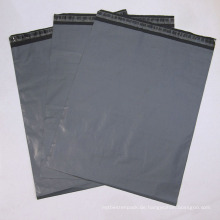 Großhandelsgrauer Plastikbeutel / Kleiderverpackungs-Tasche